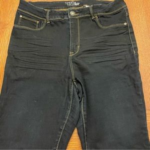 Time and Tru High Rise Legging